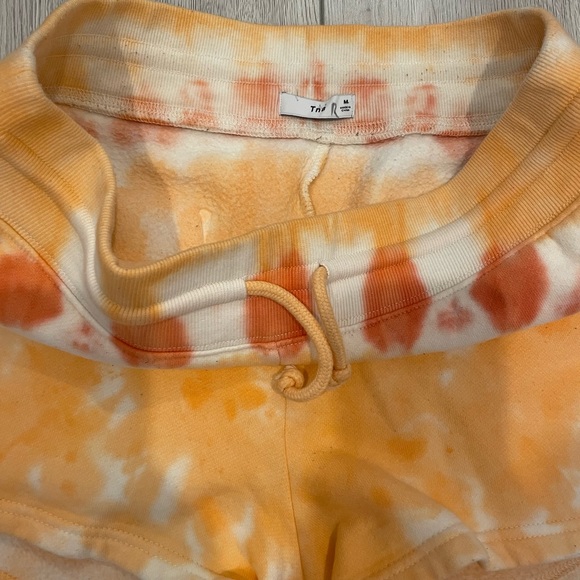 TNA Tie Dye Sweat Shorts - Picture 7 of 10